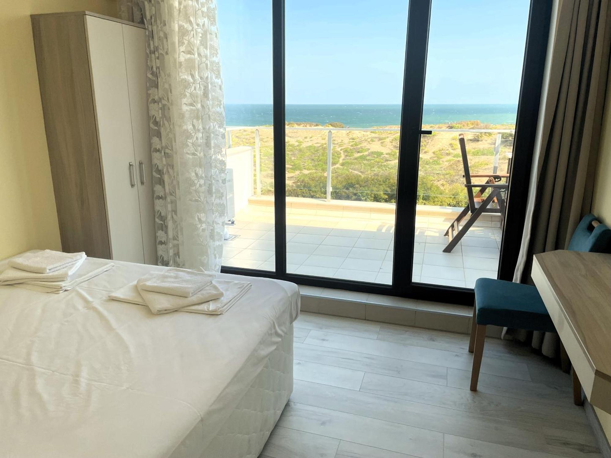 Apart-Hotel Panorama Sea Lux Primorsko Eksteriør bilde