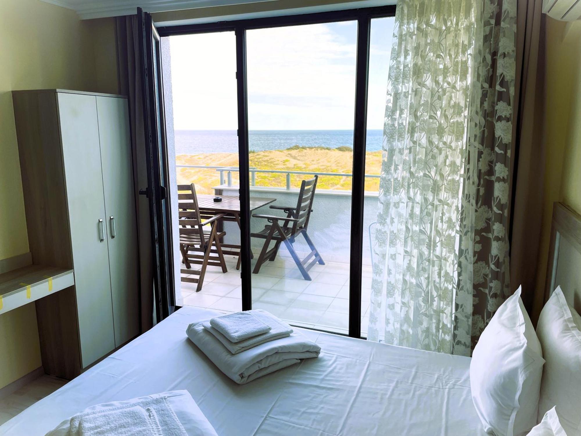Apart-Hotel Panorama Sea Lux Primorsko Eksteriør bilde