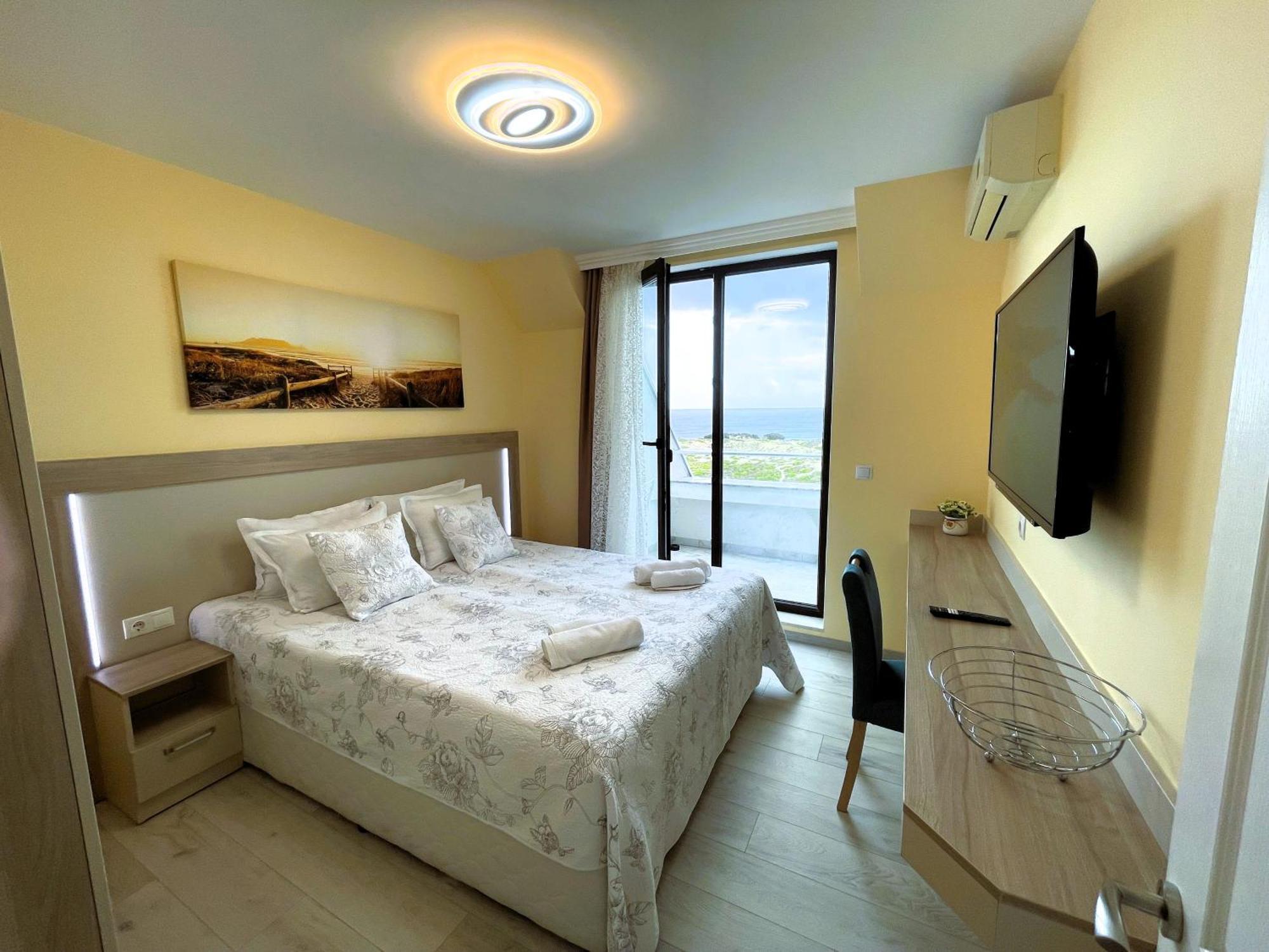 Apart-Hotel Panorama Sea Lux Primorsko Eksteriør bilde