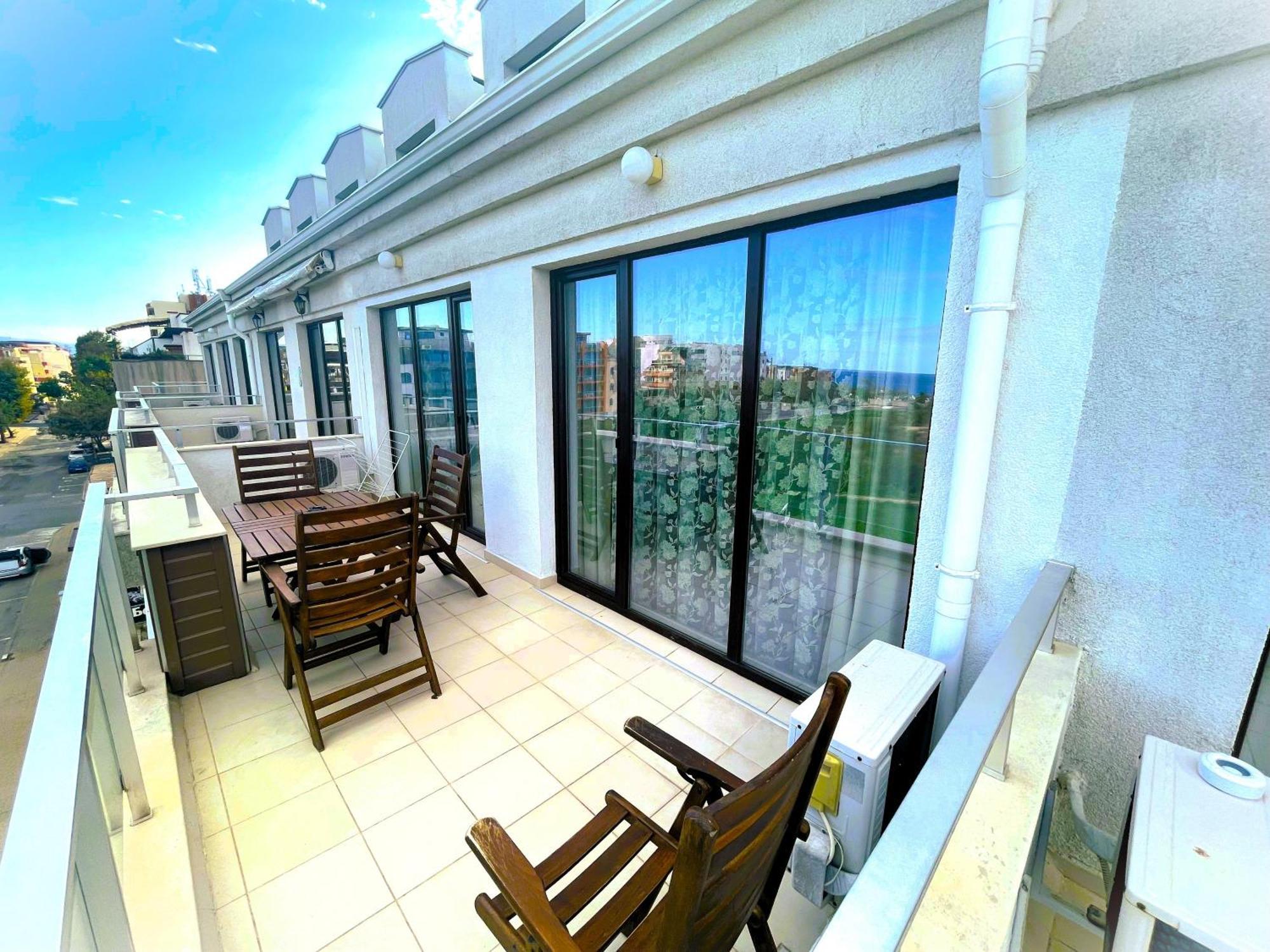 Apart-Hotel Panorama Sea Lux Primorsko Eksteriør bilde